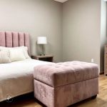 Small bedroom interior design ideas featuring stylish furniture and decor.