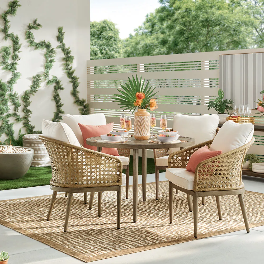  Outdoor Patio Rug Over Bare Flooring design